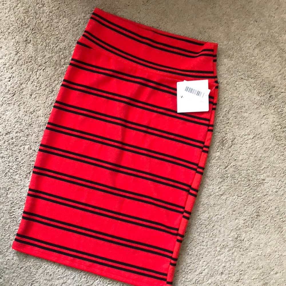 Lularoe Cassie Sm